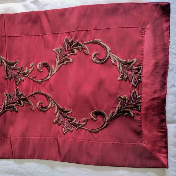 Table Runner (NEW) - Enbroidered Vibrant Red! - Picture 2 of 2